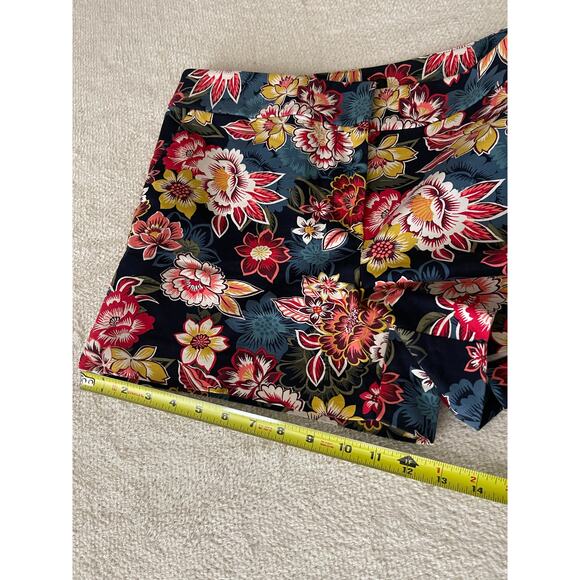 Loft Women's Stretch Floral Mid Rise Chino Shorts 8 Cottage Whimsical Boho - Picture 10 of 10